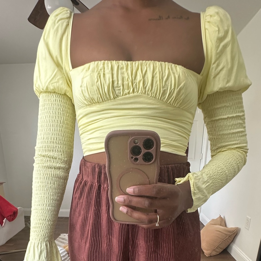 Oh Polly Lemon Puff Sleeve Blouse